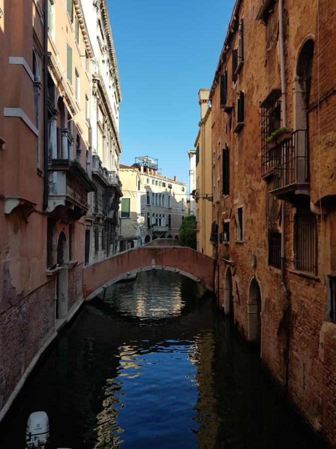 Calle Rielo Great Canal View Venezia Esterno foto